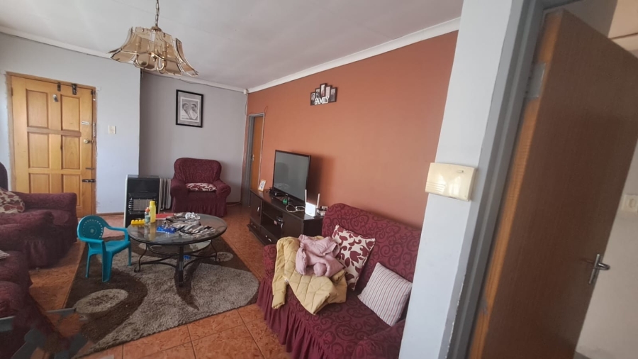 3 Bedroom Property for Sale in Kagisanong Free State